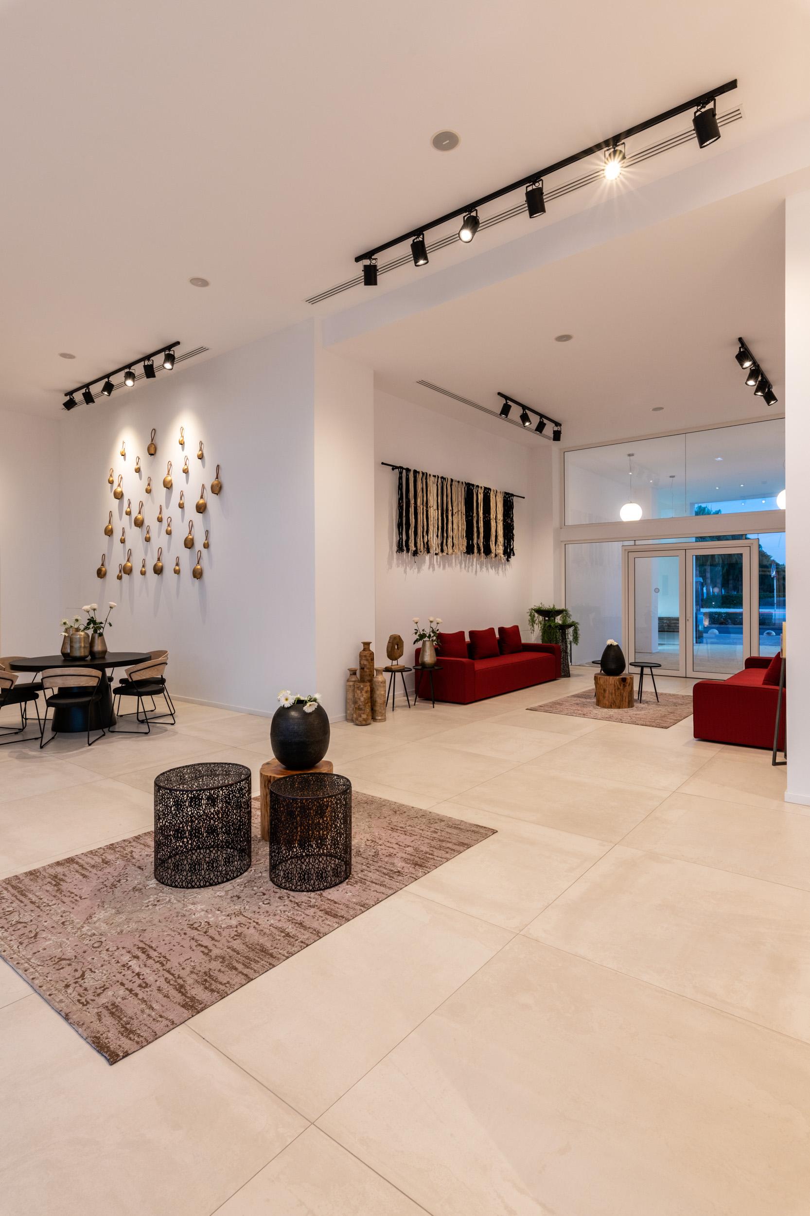 B&B Abacus Ayia Napa